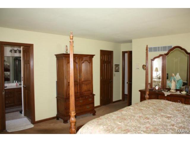 123 Double Eagle Dr, Saint Charles, MO 63303 photo 24