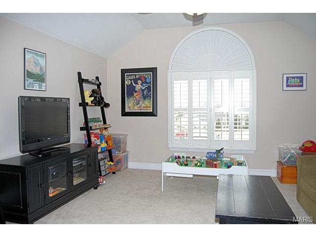 2012 Crimson Meadows Dr, O'fallon, MO 63366 photo 16