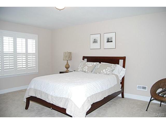2012 Crimson Meadows Dr, O'fallon, MO 63366 photo 15