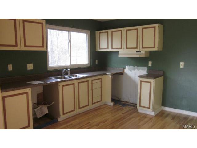 152 Tortuna, Ballwin, MO 63021 photo 2