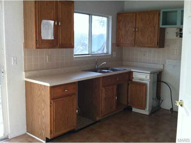 5 Klondike Dr, O'fallon, MO 63368 photo 3