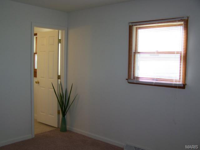 403 Duchesne Ave, O'fallon, MO 63366 photo 12