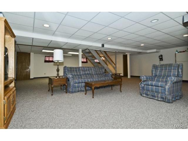 221 Monroe Mill Dr, Ballwin, MO 63011 photo 17
