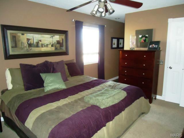 249 Valleyoak Ct, Ballwin, MO 63021 photo 16