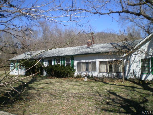 910 New Ballwin Rd, Ballwin, MO 63021 photo 2