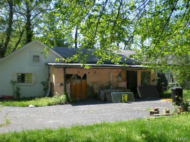 910 New Ballwin Rd, Ballwin, MO 63021 photo 8