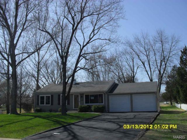 239 Dennison, Ballwin, MO 63021 photo 1