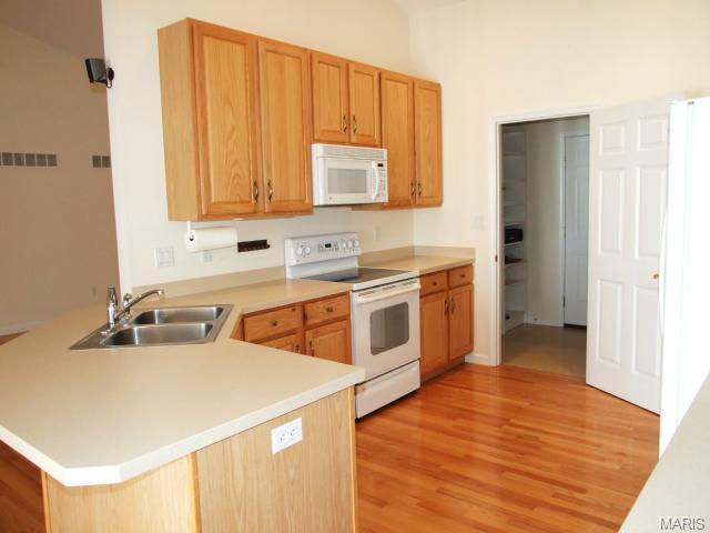 741 River Glen Dr, O'fallon, MO 63368 photo 7