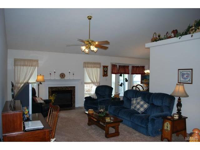 41 Snowmass Ct, O'fallon, MO 63368 photo 2