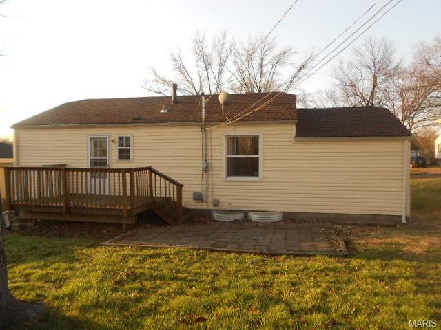 1423 Attica Dr, Saint Louis, MO 63137 photo 2