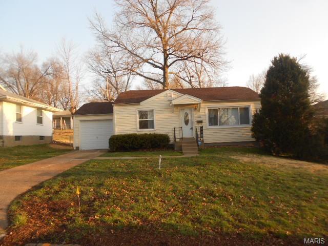 1423 Attica Dr, Saint Louis, MO 63137 photo 1