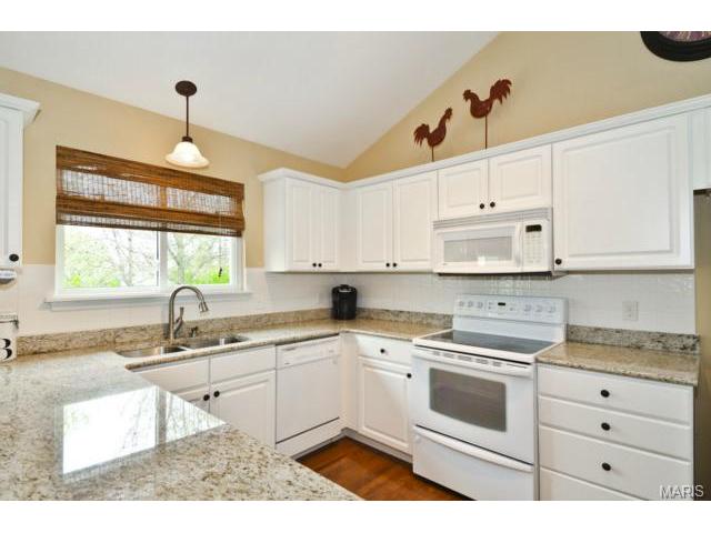 1413 Shelby Pt, O'fallon, MO 63366 photo 2