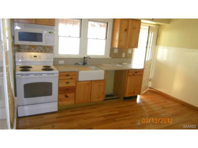 645 Summit, Fenton, MO 63026 photo 3