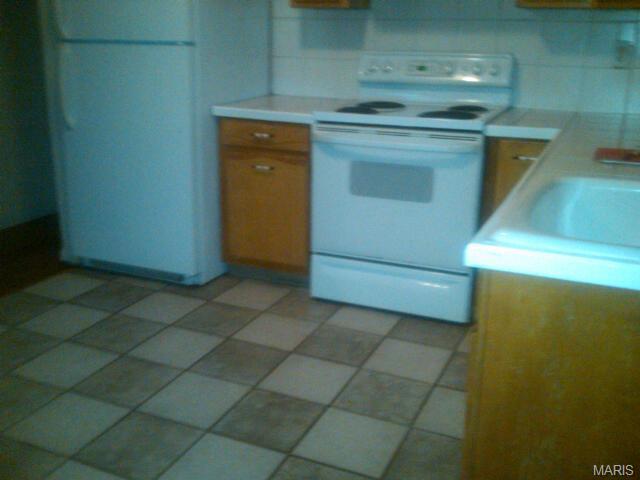 450 Bush, Ballwin, MO 63021 photo 5