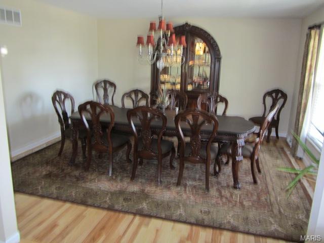 1313 Rusticview Dr, Ballwin, MO 63011 photo 3
