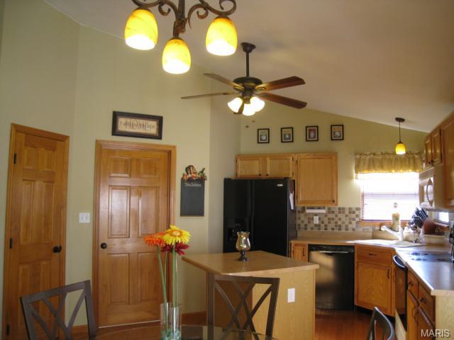 2424 Eagle Forest Dr, Saint Charles, MO 63303 photo 6