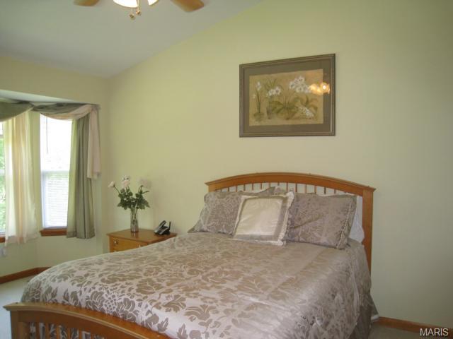 2424 Eagle Forest Dr, Saint Charles, MO 63303 photo 8
