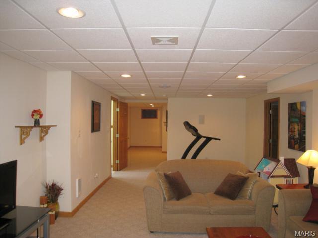 2424 Eagle Forest Dr, Saint Charles, MO 63303 photo 16
