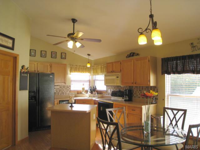 2424 Eagle Forest Dr, Saint Charles, MO 63303 photo 5