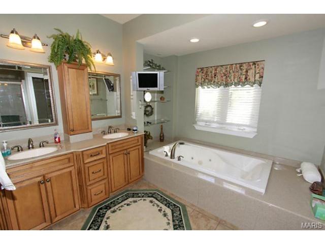 955 Terry, Augusta, MO 63332 photo 19