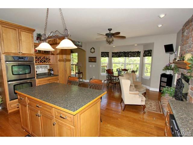 955 Terry, Augusta, MO 63332 photo 9