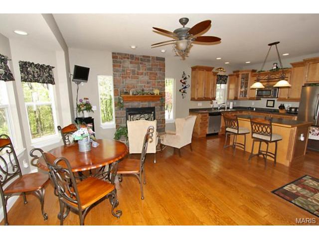 955 Terry, Augusta, MO 63332 photo 8