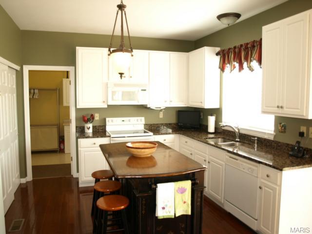 324 Copper Tree Ct, O'fallon, MO 63368 photo 9