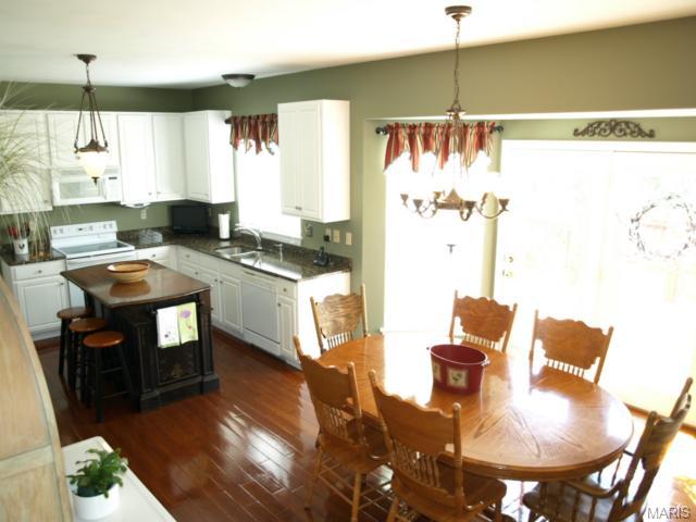 324 Copper Tree Ct, O'fallon, MO 63368 photo 8