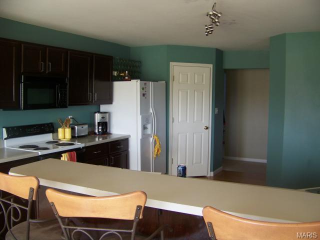 744 Hawk Run Dr, O'fallon, MO 63368 photo 6