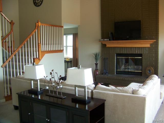 744 Hawk Run Dr, O'fallon, MO 63368 photo 5
