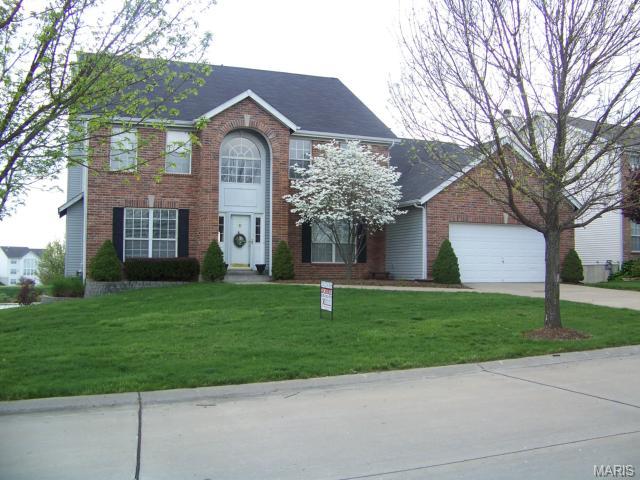744 Hawk Run Dr, O'fallon, MO 63368 photo 1