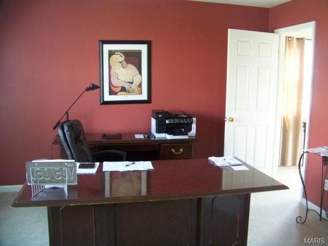 744 Hawk Run Dr, O'fallon, MO 63368 photo 2