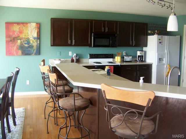 744 Hawk Run Dr, O'fallon, MO 63368 photo 3