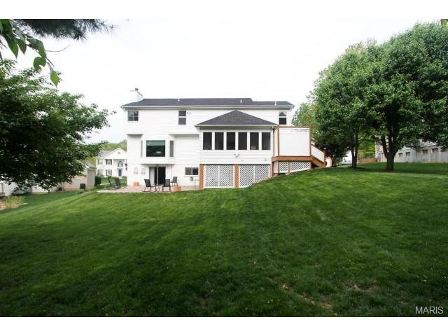 437 Castle Glen Ct, Ballwin, MO 63021 photo 20