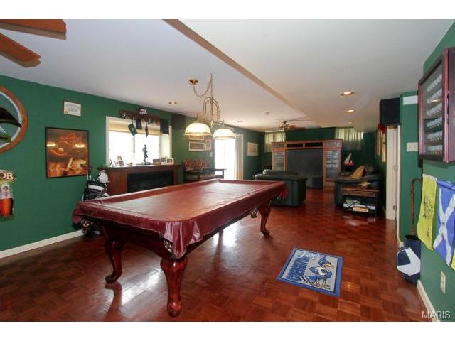 437 Castle Glen Ct, Ballwin, MO 63021 photo 16