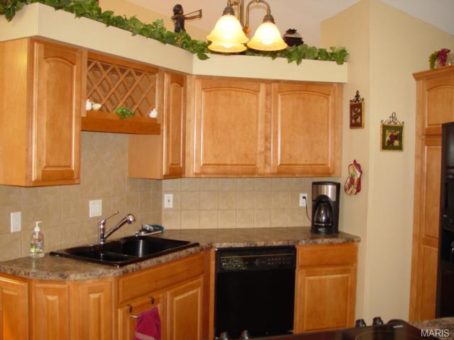 229 Maple Point Dr, Saint Charles, MO 63304 photo 7
