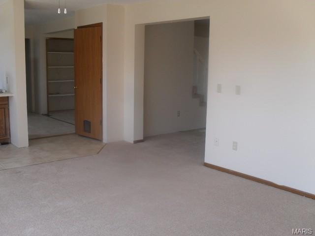 220 Brougham Dr, O'fallon, MO 63368 photo 5