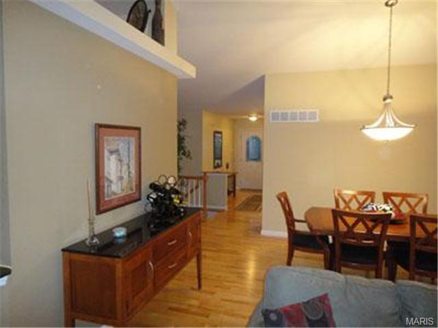 1106 Villa Flora Dr, O'fallon, MO 63366 photo 4