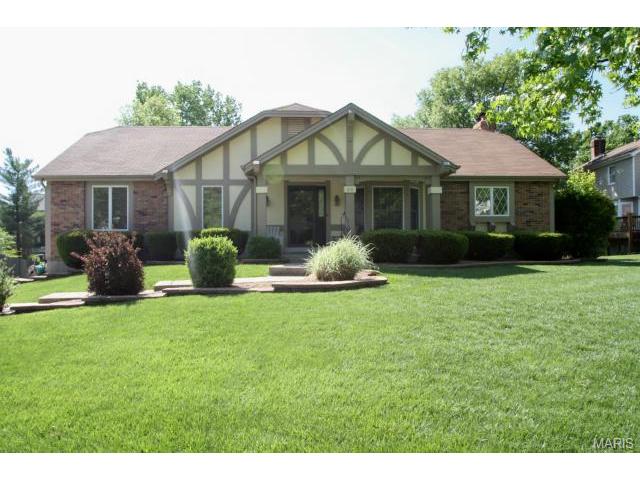 32 Fox Pointe Ct, Saint Charles, MO 63304 photo 1