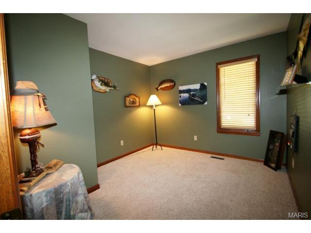 32 Fox Pointe Ct, Saint Charles, MO 63304 photo 12