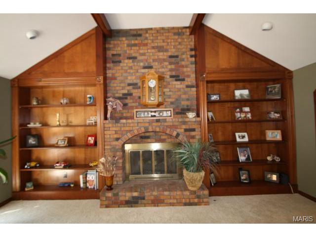 32 Fox Pointe Ct, Saint Charles, MO 63304 photo 4