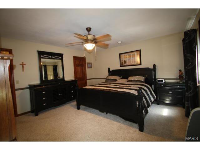 32 Fox Pointe Ct, Saint Charles, MO 63304 photo 8