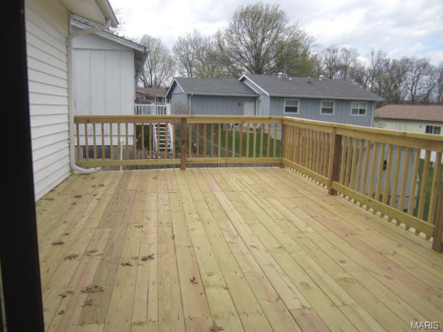 217 Roaring River Dr, O'fallon, MO 63366 photo 11