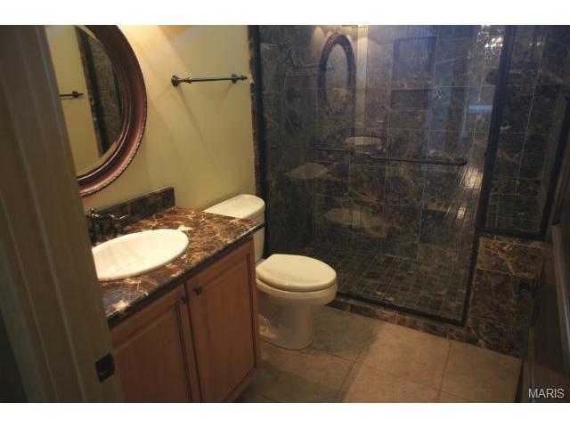 995 Stonecastle, O'fallon, MO 63366 photo 17