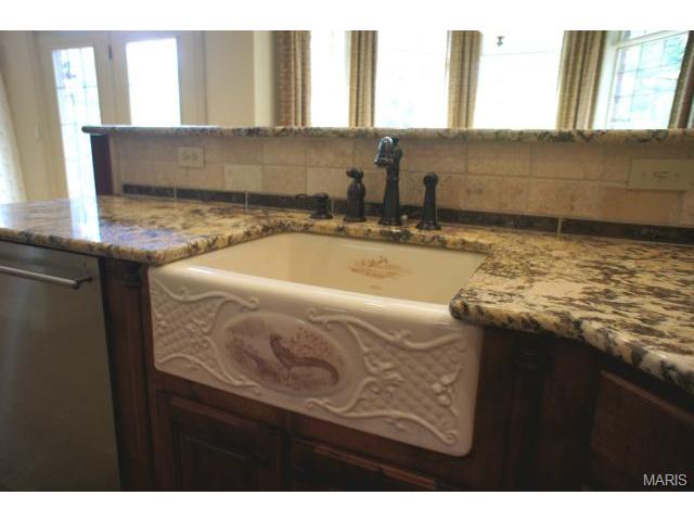995 Stonecastle, O'fallon, MO 63366 photo 10