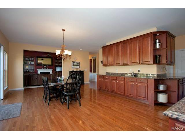 118 Cloverleaf Meadows Ct, O'fallon, MO 63366 photo 9