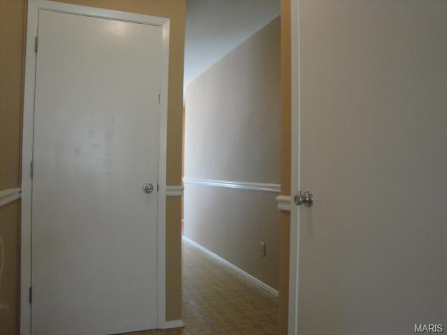 697 Walnut Point Ct, Ballwin, MO 63021 photo 10