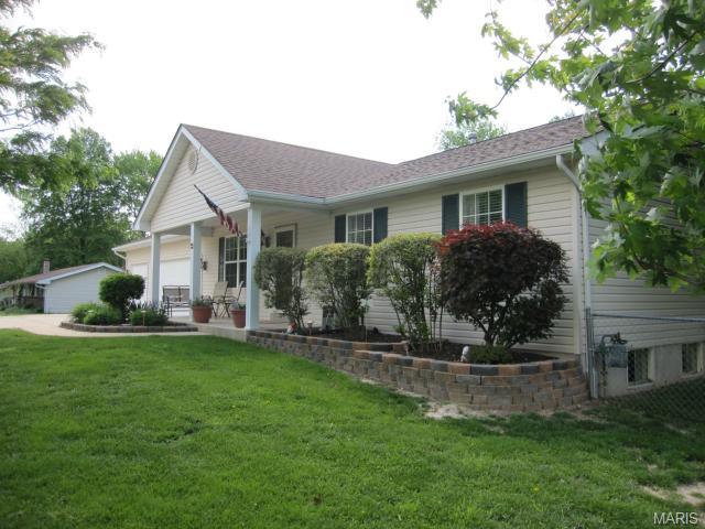 22 Christine Dr, O'fallon, MO 63366 photo 1