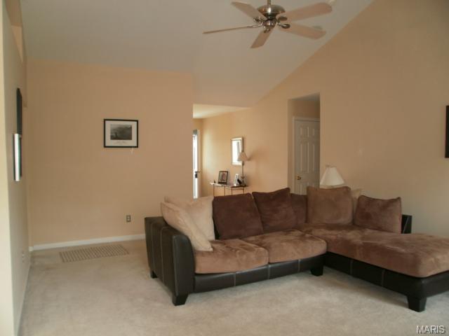 59 Crooked Tree Ct, O'fallon, MO 63368 photo 3