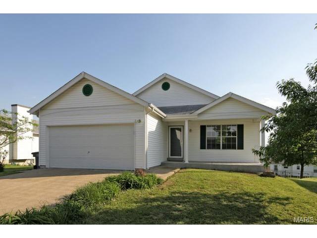 56 Mallard Pointe Dr, O'fallon, MO 63368 photo 1